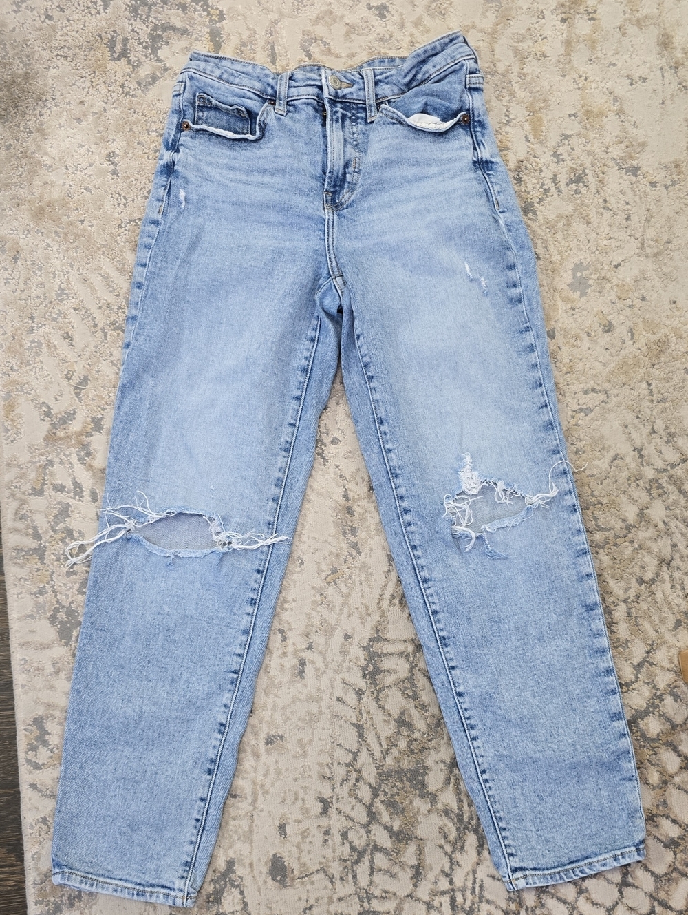 Old Navy Women’s Light Blue Distressed High-Rise Jeans